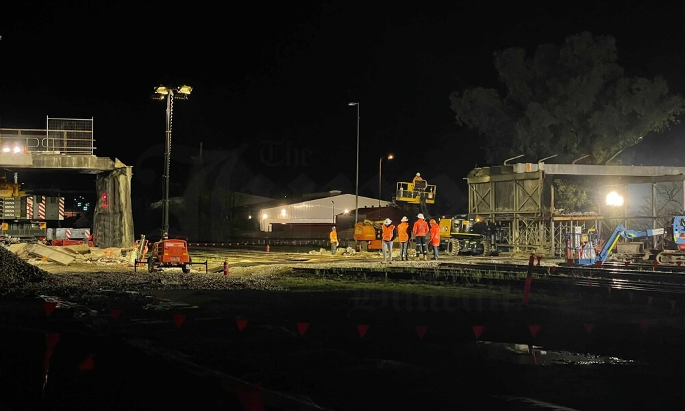 Kemp Street bridge — Sunday night, September 14, 2025 | Photo: © The Junee Bulletin
