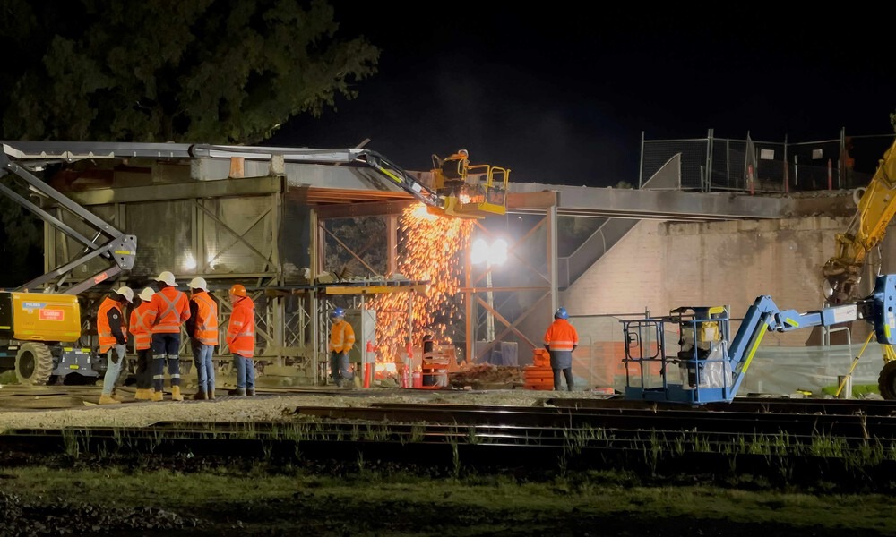 Kemp Street bridge — Sunday night, September 14, 2025 | Photo: © The Junee Bulletin